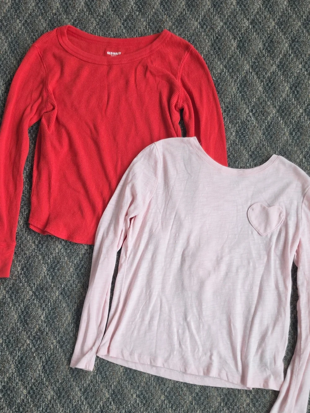 2 Old Navy Kids Long-Sleeve Tops Plus Free Shirt